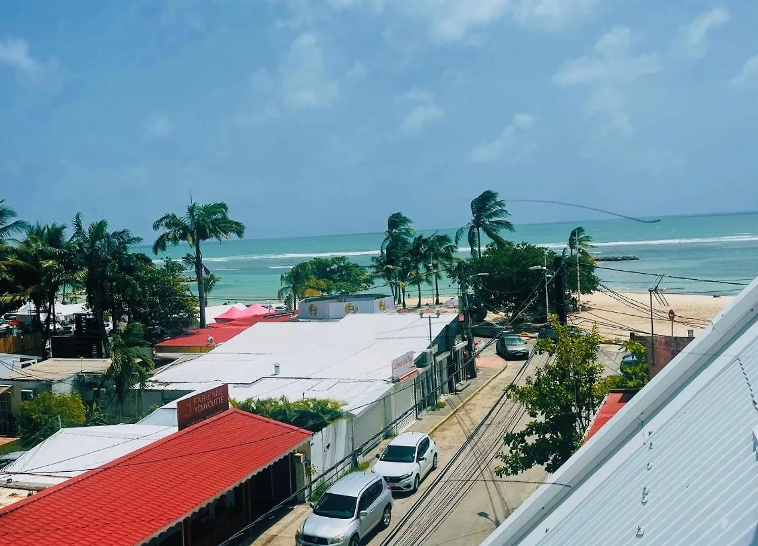 Plage St-Anne Studio Vue Mer Apartment Sainte-Anne